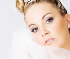 Lezioni di trucco: stile sofisticato per il look della sposa