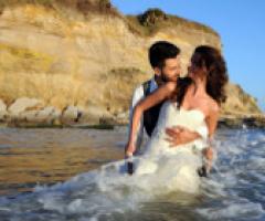 L'ultima tendenza del reportage di matrimonio: il Trash the Dress