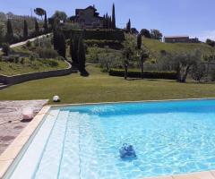 La piscina di Torre in Pietra