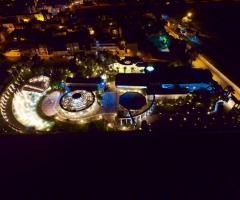 Il Vittoriano Ricevimenti - Una vista panoramica notturna dall'alto