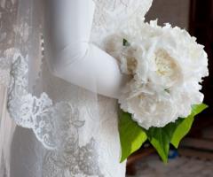 Abito da sposa con maniche lunghe