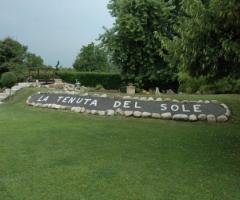 Ingresso alla Tenuta del Sole per ricevimenti di matrimonio