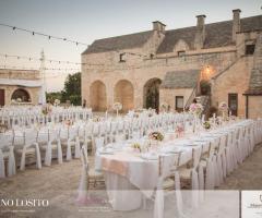 Masseria Bonelli - L'allestimento all'esterno a colori