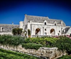 Masseria Bonelli - La caratteristica masseria pugliese