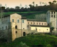 Scopri la location di matrimonio del mese: Abbazia di Sant'Andrea in Flumine