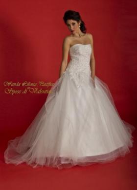 Abito da sposa con gonna in tulle