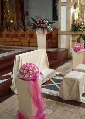 Bowls rose bianche e fucsia per addobbo chiesa