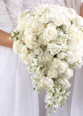 Bouquet sposa bianco a cascata