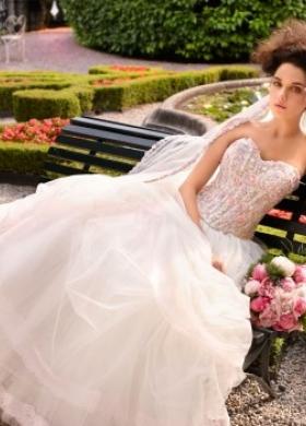 Abito da sposa con gonna in tulle e corpetto a cuore - Collezione Villa Carlotta