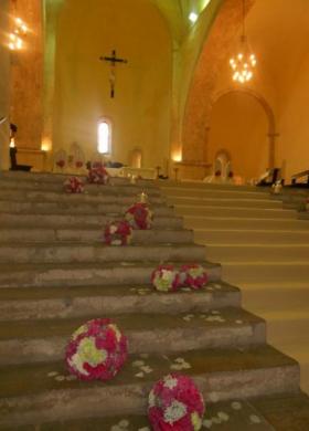 Allestimento floreale della chiesa - Kreaeventi