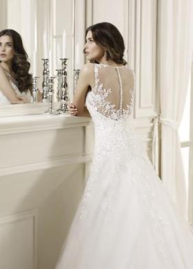 Abito da sposa ricamato con schiena in risalto - Linea Nicole