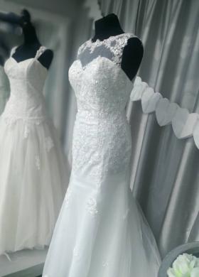 L'Atelier della sposa Creazioni Laura - Abito da sposa modello Gaia