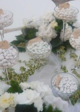 Confetti per il matrimonio a Bari