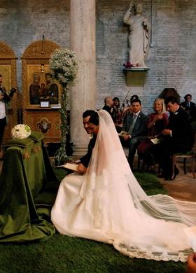 Addobbi floreali verdi per la chiesa