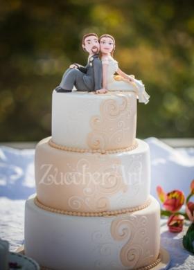 Torta di matrimonio con sposi