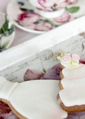 Biscotti abito da sposa