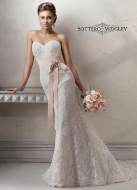 Abito da sposa ricamato con fascia in vita rosa - Mod. Jennyfer Sottero & Midgley