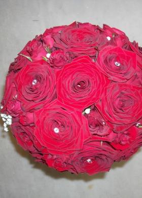 Bouquet da sposa a palla fucsia con perline