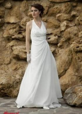 Vestito da sposa con scollatura a V