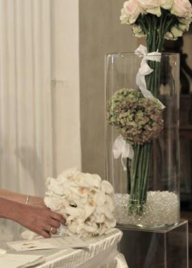 Eleganza e leggerezza in bianco - Bouquet di orchidee