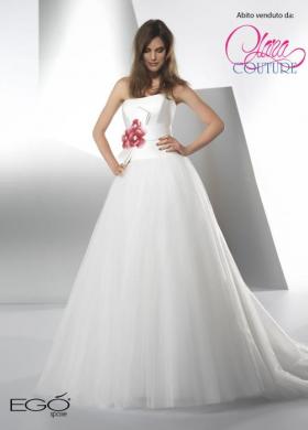 Vestito da sposa con fiore - Clara Couture