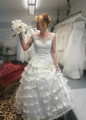 L'Atelier della sposa Creazioni Laura - Abito da sposa modello Vanessa