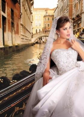 Abito da sposa dal corpetto prezioso