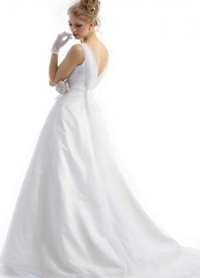 Abito da sposa con scollo a V sulla schiena - Modello Eleganza