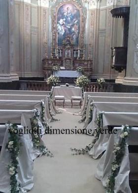 Addobbo floreale per il matrimonio in chiesa