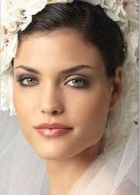 Trucco da sposa sui toni del marrone