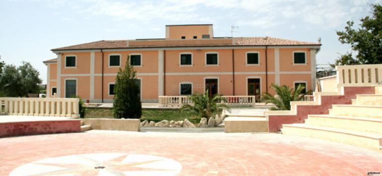 Esterno dell'hotel per matrimoni Colle Acre a Palazzolo Acreide (Siracusa)