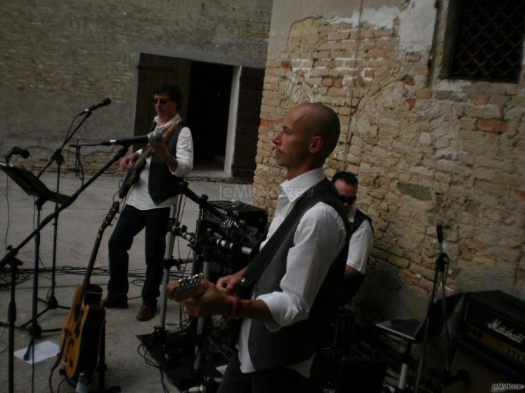 check sound in abbazia - 10hp partyliveband