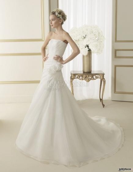 Abito da sposa senza spalline - Collezione Luna Novias