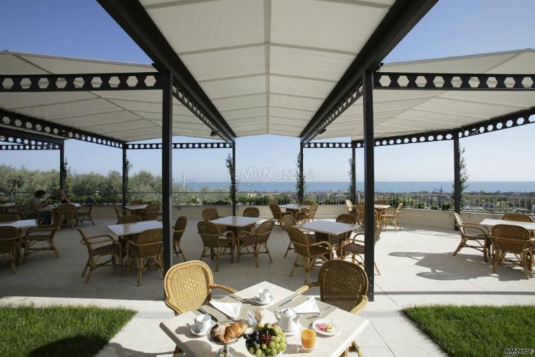 Terrazza con vista sul mare