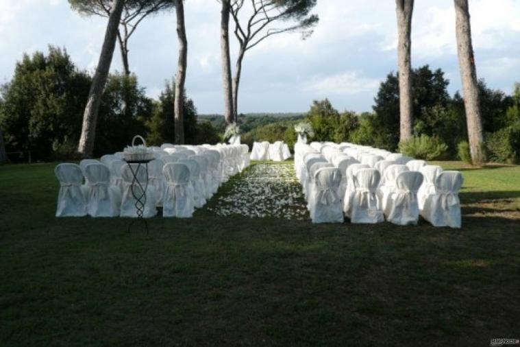 Cerimonia civile di matrimonio nel giardino del Convento