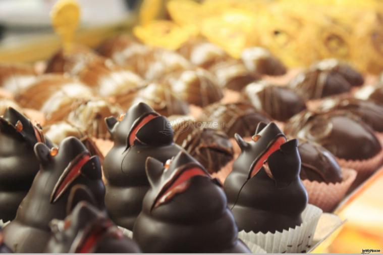 Buffet di dolci per il matrimonio