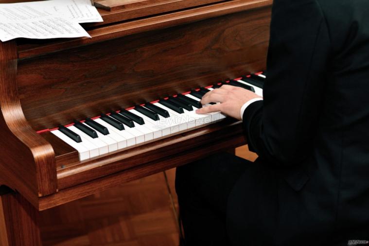 Pianista e organista Max - La musica per il matrimonio a Novara