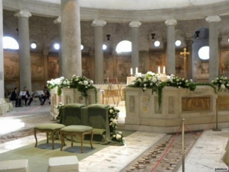 Addobbi floreali per il matrimonio in chiesa