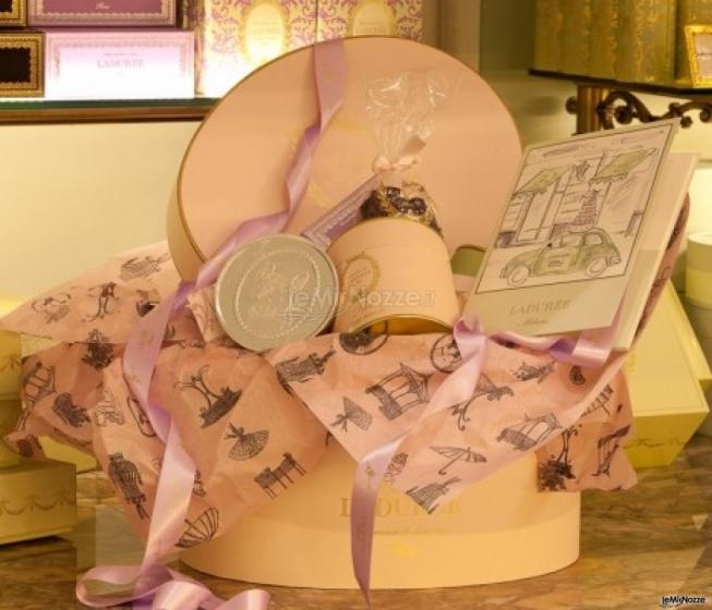 Bomboniere e confezioni regalo di Ladurée Milano