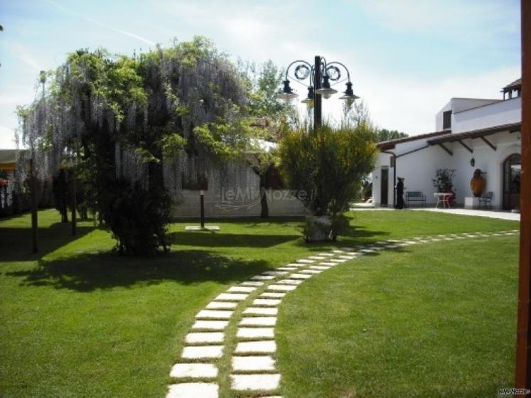 Masseria Protomastro - Viale d'ingresso