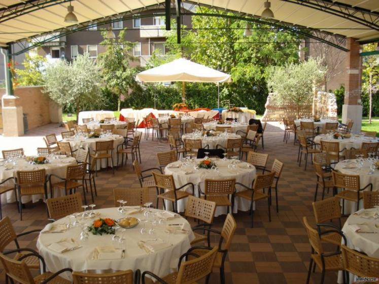 Matrimonio sotto il gazebo