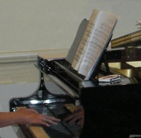 Piano per la musica durante il matrimonio