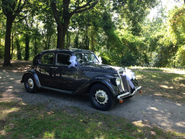 Lancia Aprilia per matrimoni a Torino - Autonoleggio La Manovella