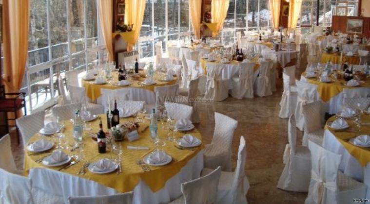 Sala interna per il ricevimento di matrimonio