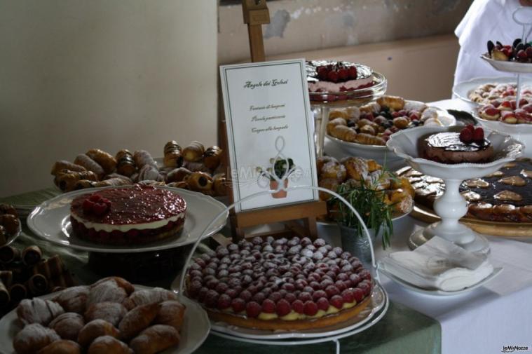 Buffet di dolci produzione Aliante Laboratorio di Pasticceria