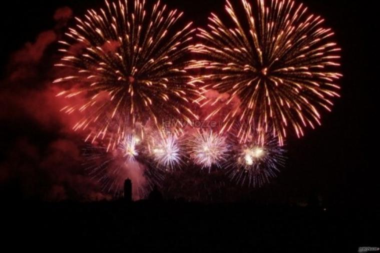 Fuochi artificiali per la festa di matrimonio