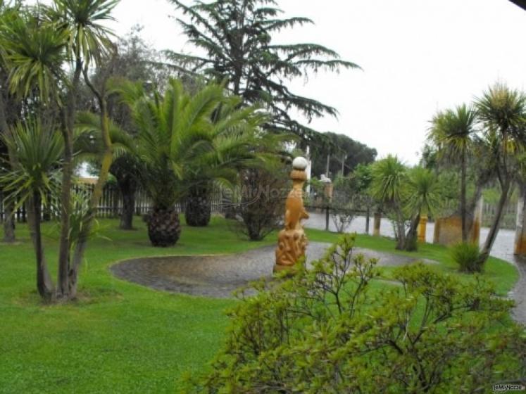 Ristorante con giardino per il ricevimento di nozze