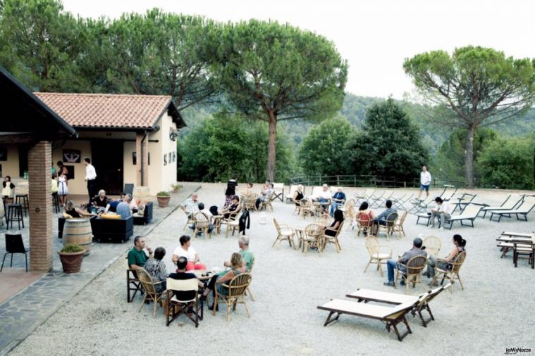 Camperchi S.A.R.L. - Vista della location delle Scuderie