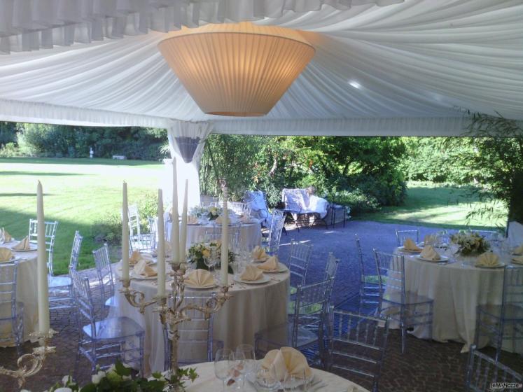 Tensostruttura in giardino per il matrimonio