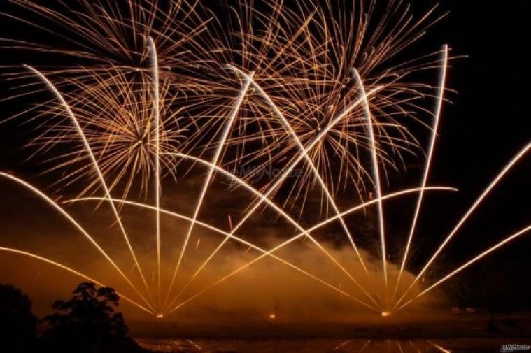 Fuochi d\'artificio per il matrimonio